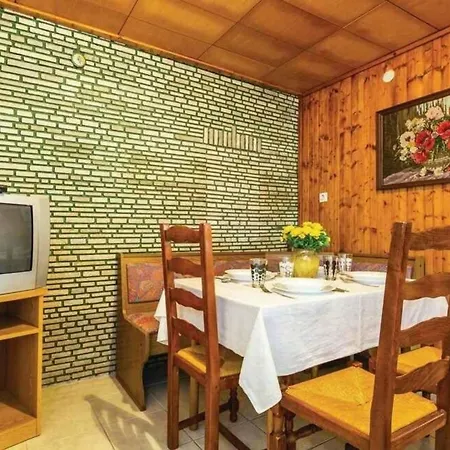 Apartamento In Mit Terrasse, Garten Und Grill